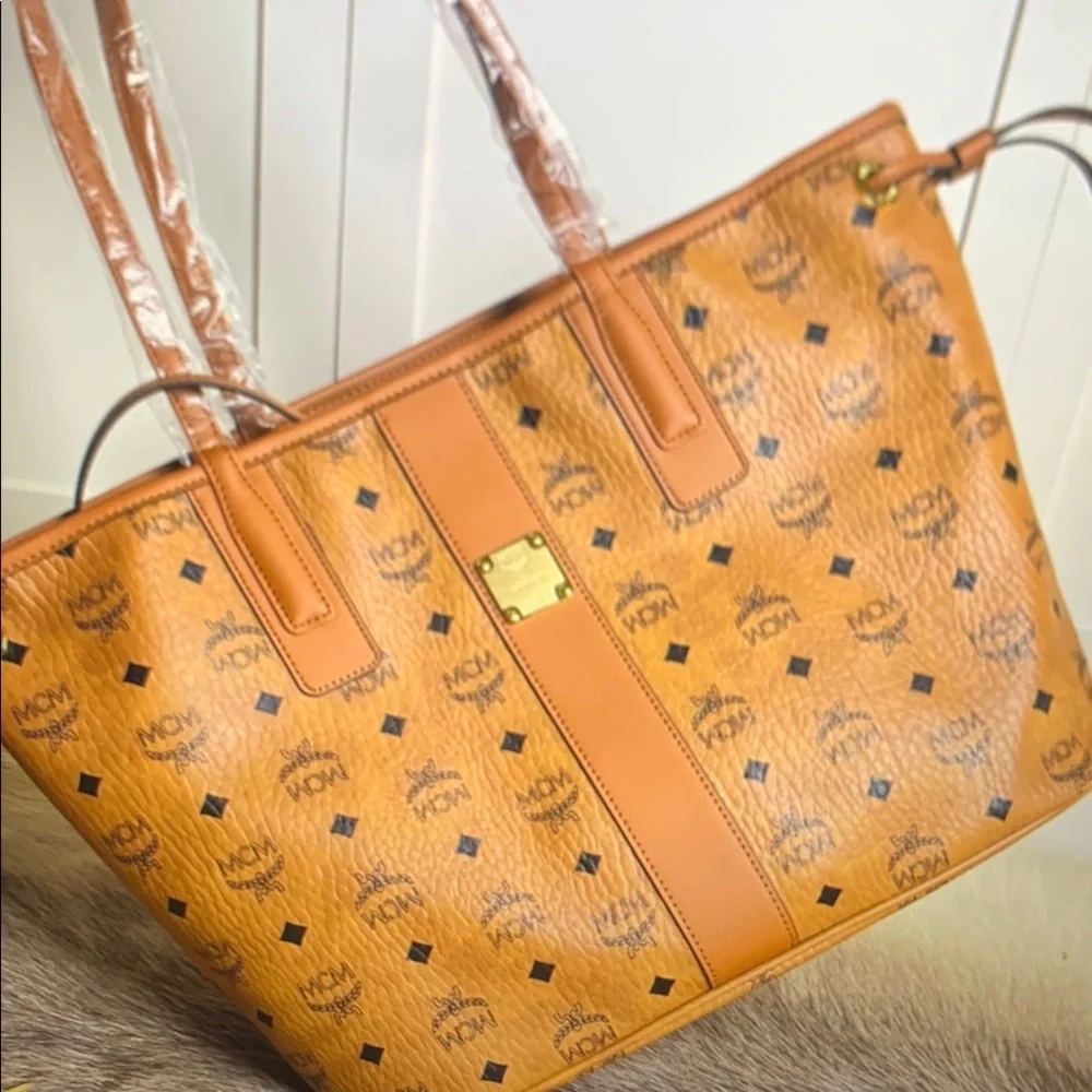 MCM Tan Leather Tote Bag - Picture 7 of 9